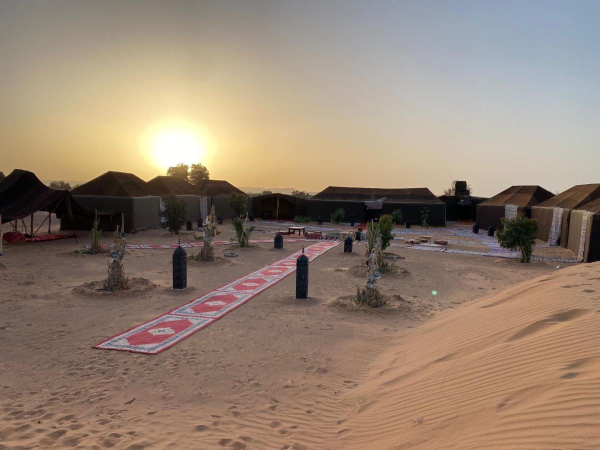 Merzouga Glamping Camp Екстер'єр фото
