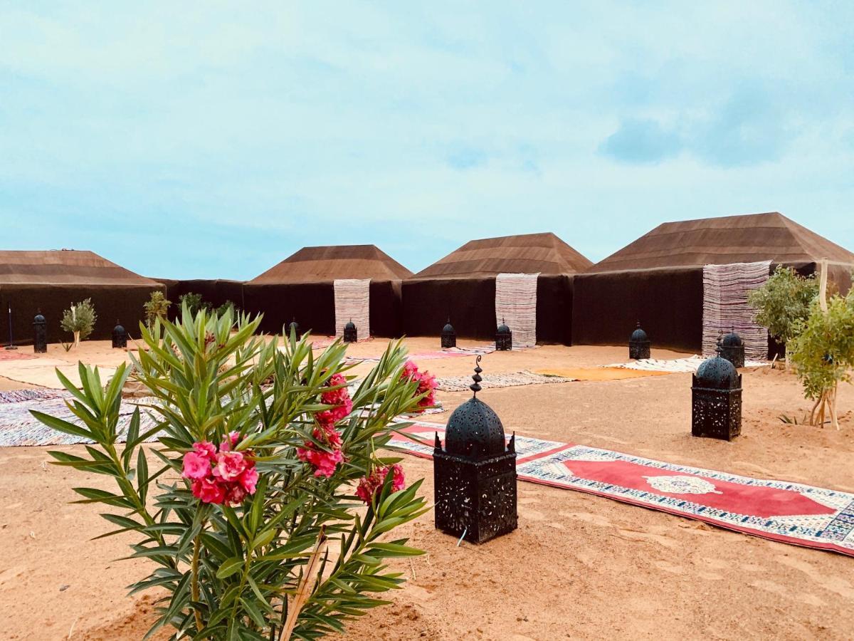 Merzouga Glamping Camp Екстер'єр фото